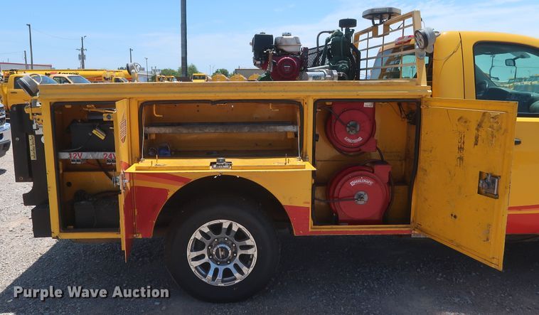 image for item HT9564 2012 Chevrolet Silverado 2500HD  utility bed pickup truck