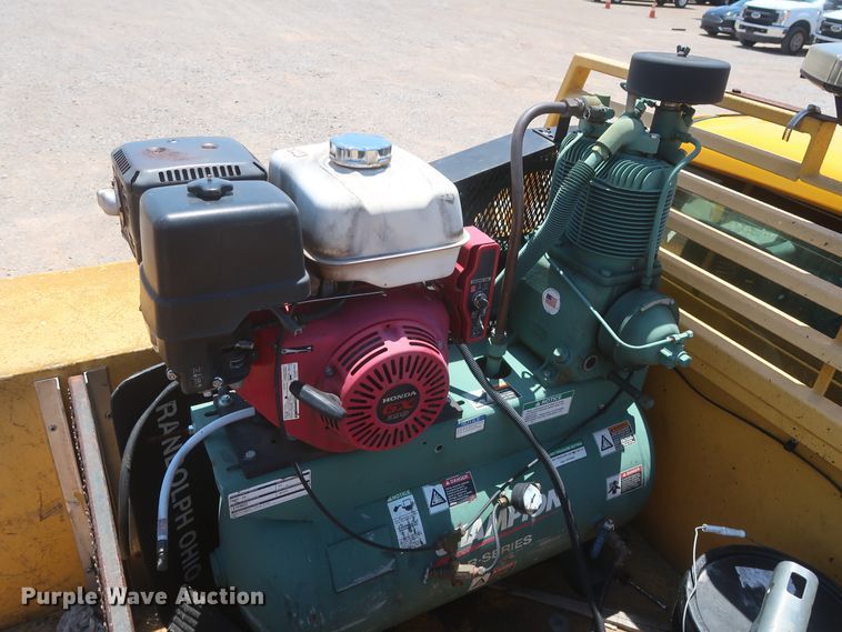 image for item HT9564 2012 Chevrolet Silverado 2500HD  utility bed pickup truck