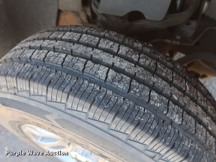 image for item HT9564 2012 Chevrolet Silverado 2500HD  utility bed pickup truck