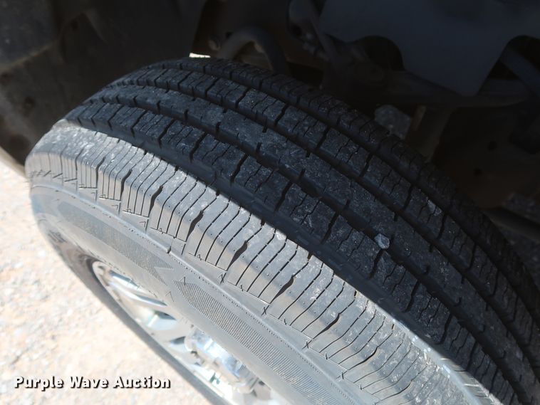 image for item HT9564 2012 Chevrolet Silverado 2500HD  utility bed pickup truck