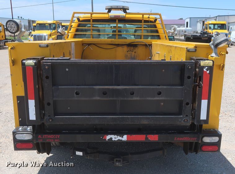 image for item HT9565 2015 Ford F350 Super Duty XL  utility bed pickup truck