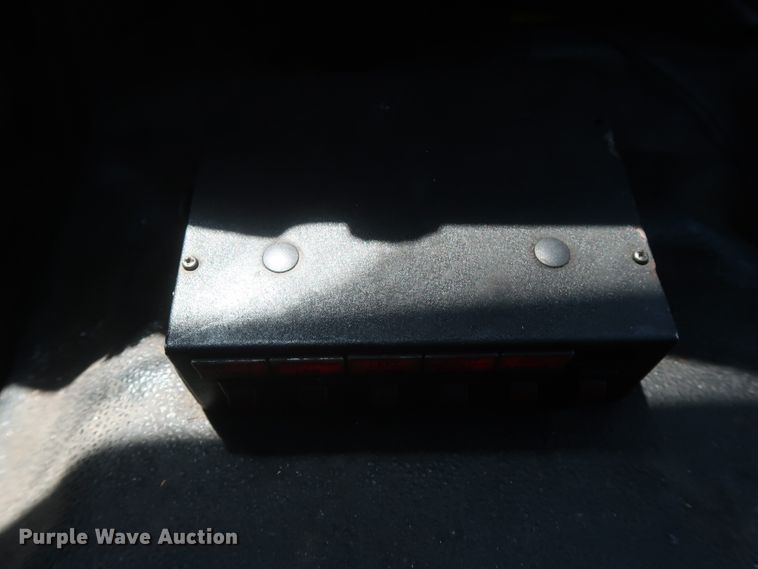 image for item HT9565 2015 Ford F350 Super Duty XL  utility bed pickup truck