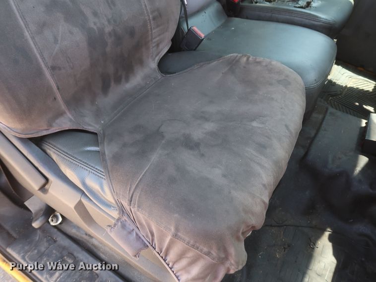 image for item HT9565 2015 Ford F350 Super Duty XL  utility bed pickup truck