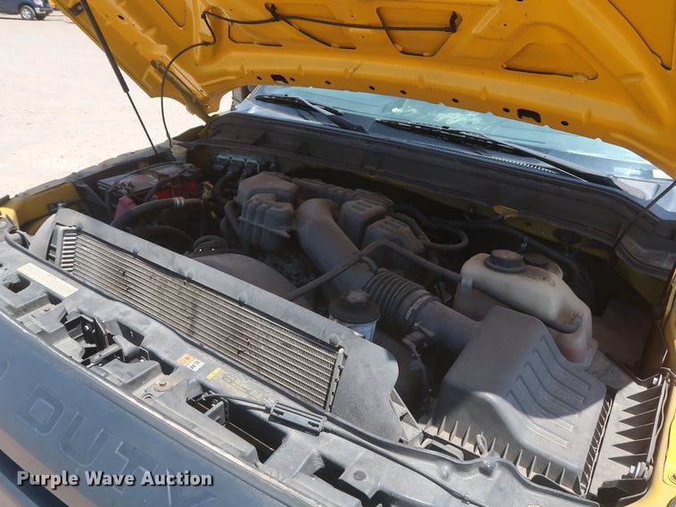 image for item HT9565 2015 Ford F350 Super Duty XL  utility bed pickup truck