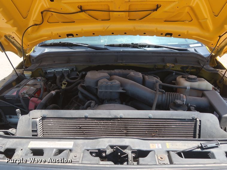 image for item HT9565 2015 Ford F350 Super Duty XL  utility bed pickup truck