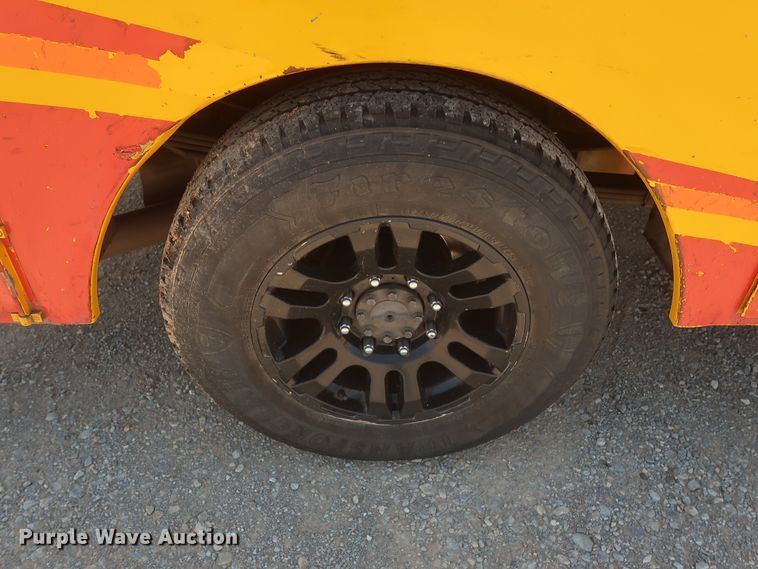 image for item HT9565 2015 Ford F350 Super Duty XL  utility bed pickup truck