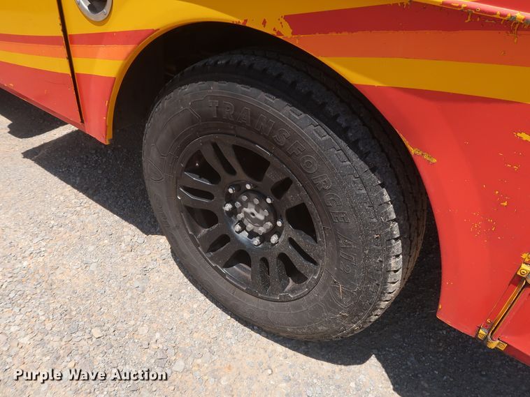 image for item HT9565 2015 Ford F350 Super Duty XL  utility bed pickup truck