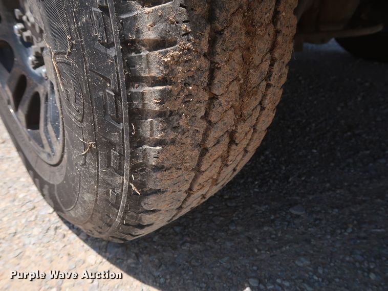 image for item HT9565 2015 Ford F350 Super Duty XL  utility bed pickup truck