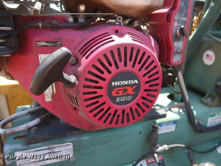 image for item HT9566 2014 Chevrolet Silverado 3500HD  utility bed pickup truck