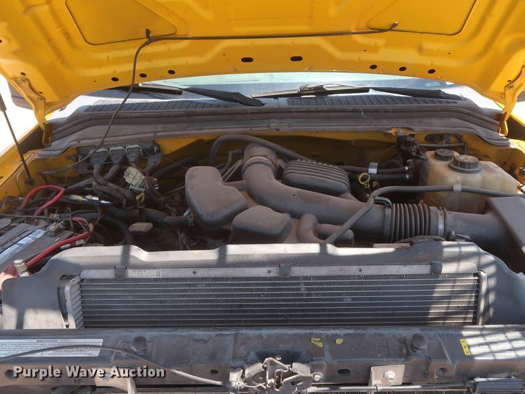 image for item HT9567 2009 Ford F250 Super Duty XL  utility bed pickup truck