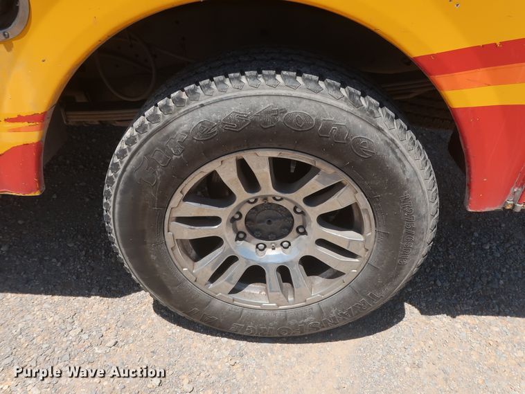 image for item HT9567 2009 Ford F250 Super Duty XL  utility bed pickup truck