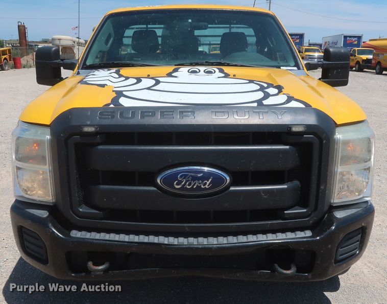 image for item HT9568 2011 Ford F250 Super Duty XL  utility bed pickup truck