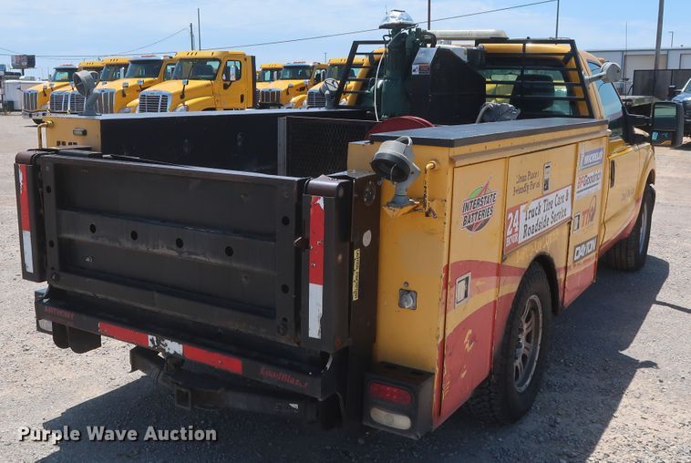 image for item HT9568 2011 Ford F250 Super Duty XL  utility bed pickup truck