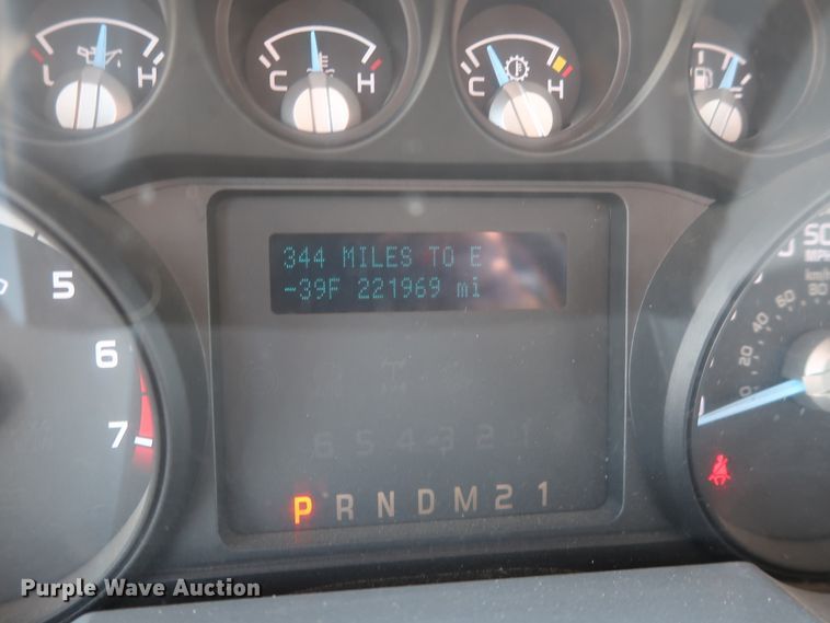 image for item HT9568 2011 Ford F250 Super Duty XL  utility bed pickup truck