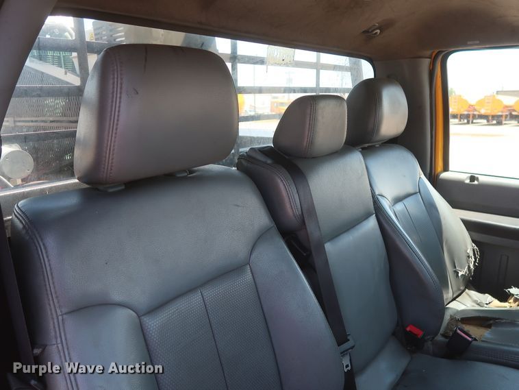 image for item HT9568 2011 Ford F250 Super Duty XL  utility bed pickup truck