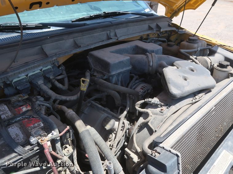 image for item HT9568 2011 Ford F250 Super Duty XL  utility bed pickup truck