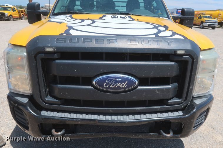 image for item HT9568 2011 Ford F250 Super Duty XL  utility bed pickup truck