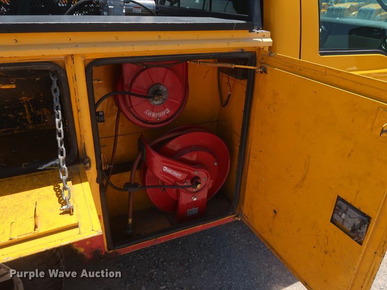 image for item HT9568 2011 Ford F250 Super Duty XL  utility bed pickup truck