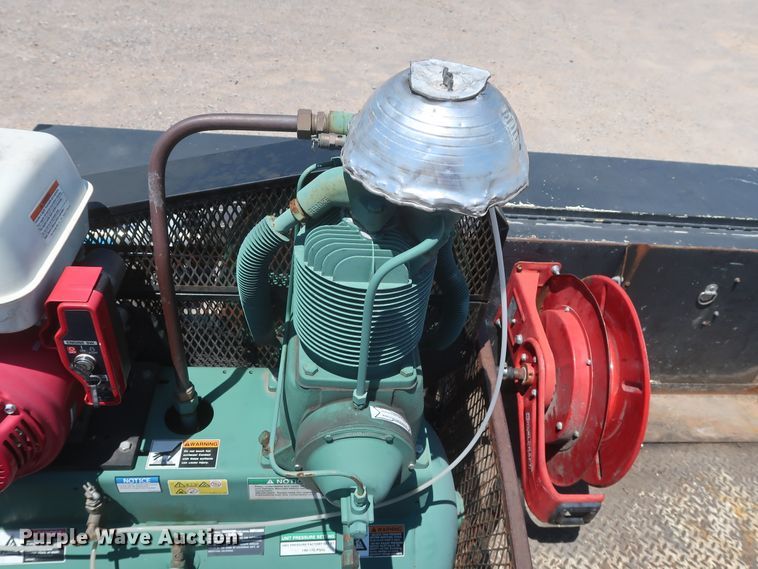 image for item HT9568 2011 Ford F250 Super Duty XL  utility bed pickup truck