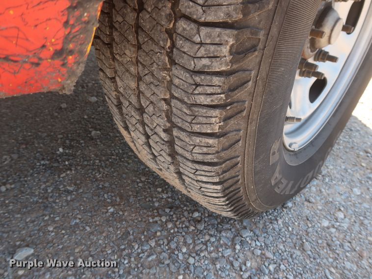 image for item HT9568 2011 Ford F250 Super Duty XL  utility bed pickup truck