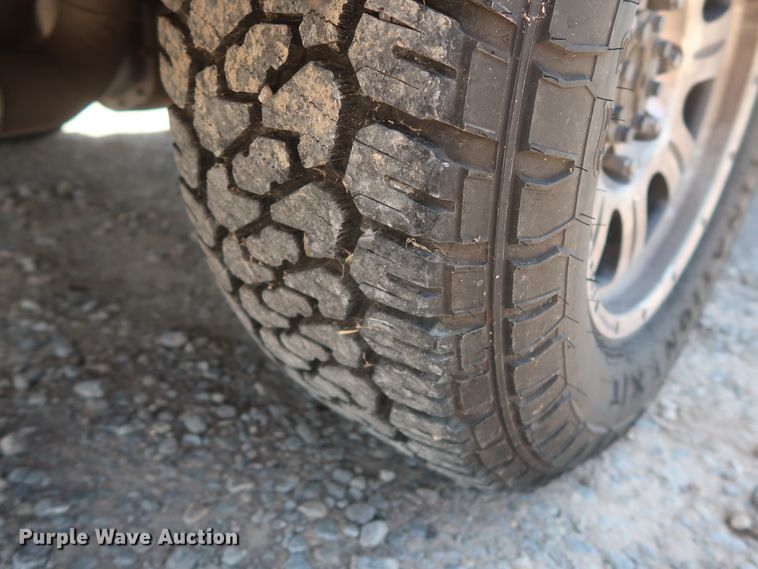 image for item HT9568 2011 Ford F250 Super Duty XL  utility bed pickup truck