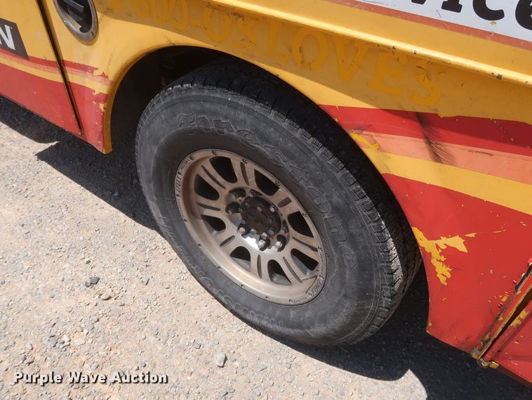 image for item HT9568 2011 Ford F250 Super Duty XL  utility bed pickup truck