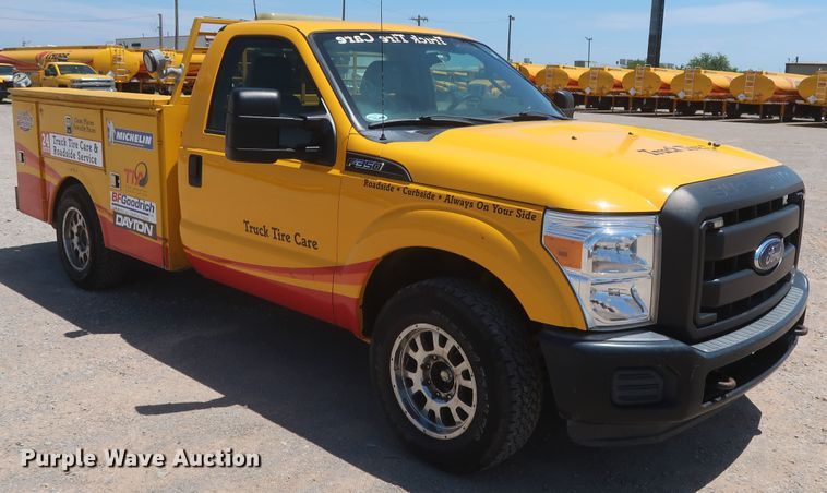 image for item HT9569 2015 Ford F350 Super Duty XL  utility bed pickup truck