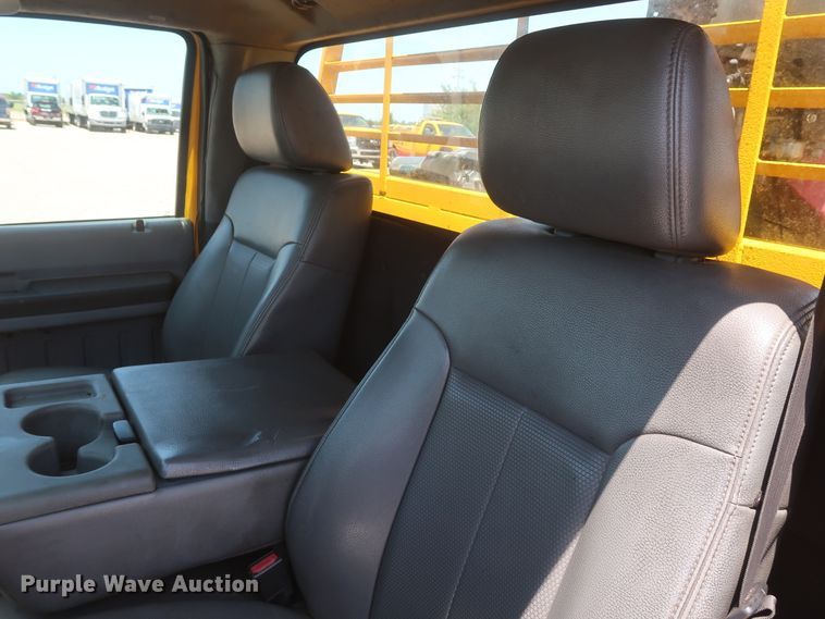 image for item HT9569 2015 Ford F350 Super Duty XL  utility bed pickup truck