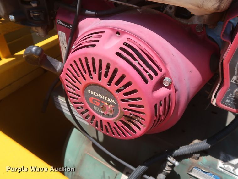 image for item HT9569 2015 Ford F350 Super Duty XL  utility bed pickup truck