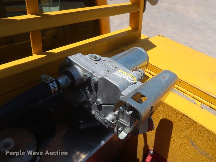 image for item HT9569 2015 Ford F350 Super Duty XL  utility bed pickup truck