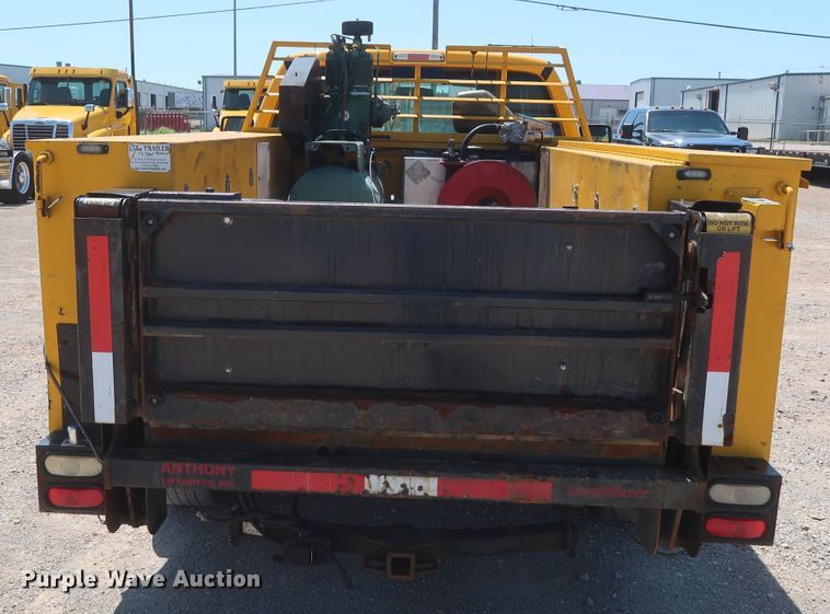 image for item HT9570 2015 Ford F350 Super Duty XL  utility bed pickup truck