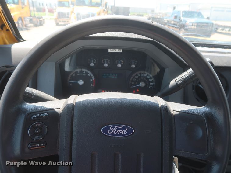 image for item HT9570 2015 Ford F350 Super Duty XL  utility bed pickup truck