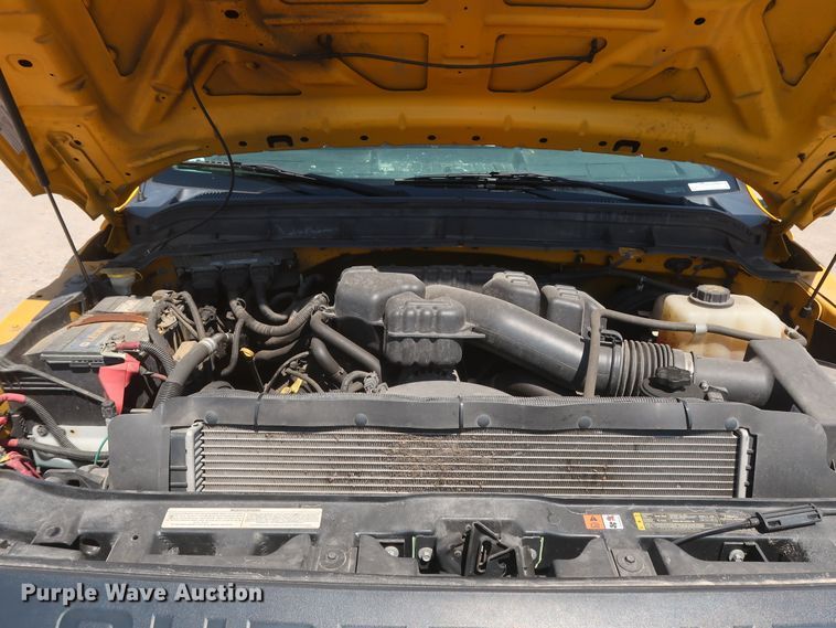 image for item HT9570 2015 Ford F350 Super Duty XL  utility bed pickup truck