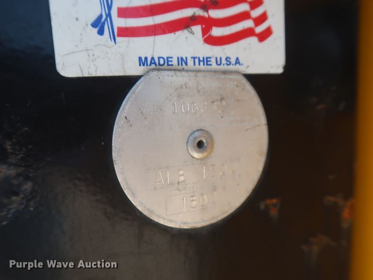 image for item HT9570 2015 Ford F350 Super Duty XL  utility bed pickup truck