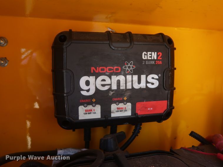 image for item HT9570 2015 Ford F350 Super Duty XL  utility bed pickup truck