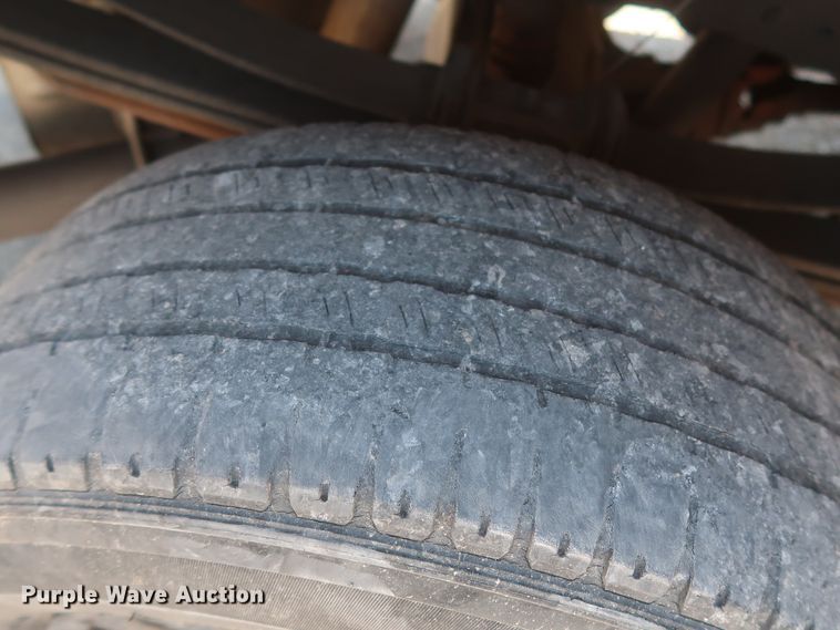 image for item HT9570 2015 Ford F350 Super Duty XL  utility bed pickup truck