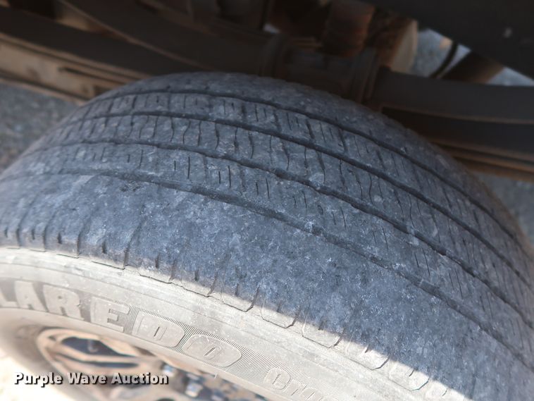 image for item HT9570 2015 Ford F350 Super Duty XL  utility bed pickup truck