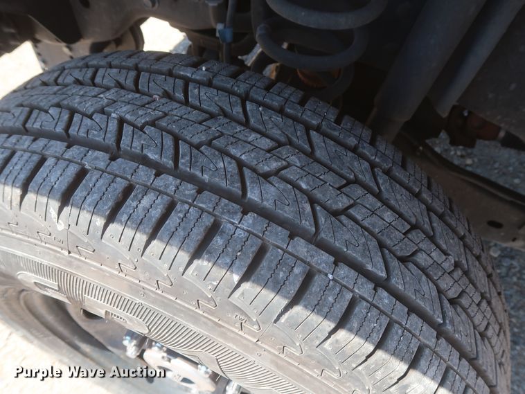 image for item HT9570 2015 Ford F350 Super Duty XL  utility bed pickup truck