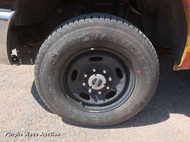 image for item HT9570 2015 Ford F350 Super Duty XL  utility bed pickup truck