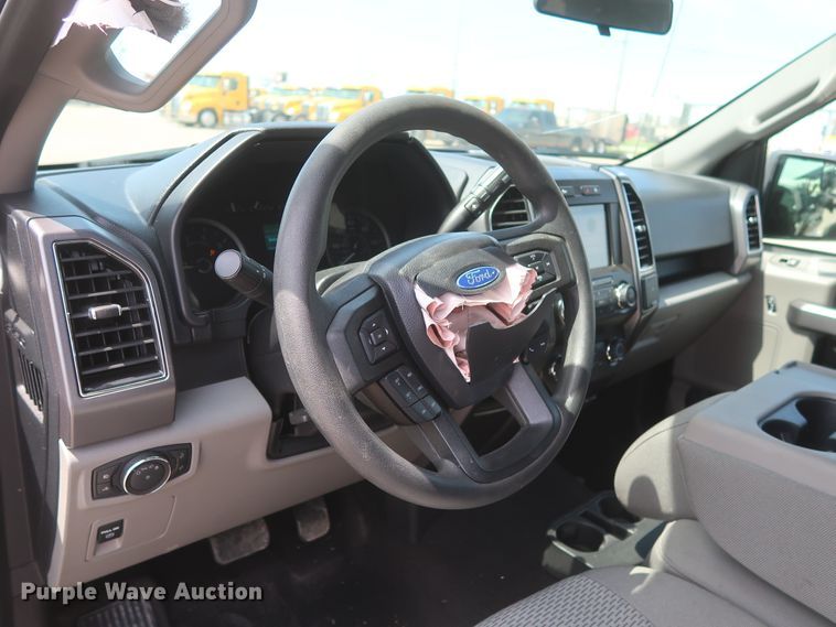 image for item HT9571 2019 Ford F150 XLT  SuperCrew pickup truck