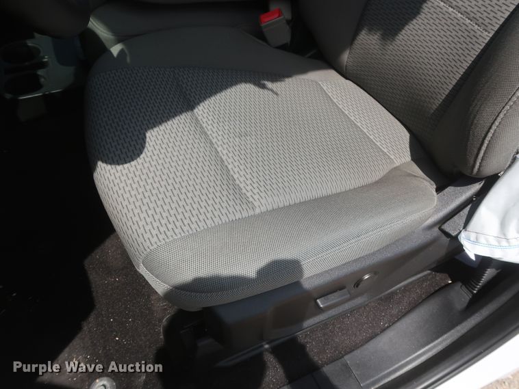 image for item HT9571 2019 Ford F150 XLT  SuperCrew pickup truck