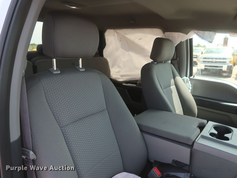 image for item HT9571 2019 Ford F150 XLT  SuperCrew pickup truck