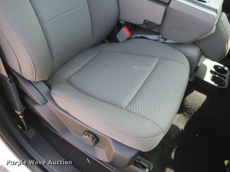 image for item HT9571 2019 Ford F150 XLT  SuperCrew pickup truck