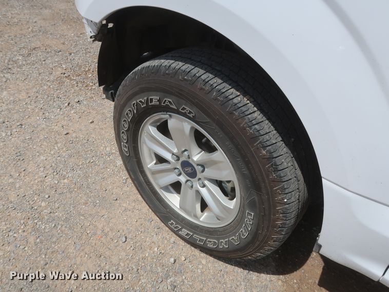 image for item HT9571 2019 Ford F150 XLT  SuperCrew pickup truck