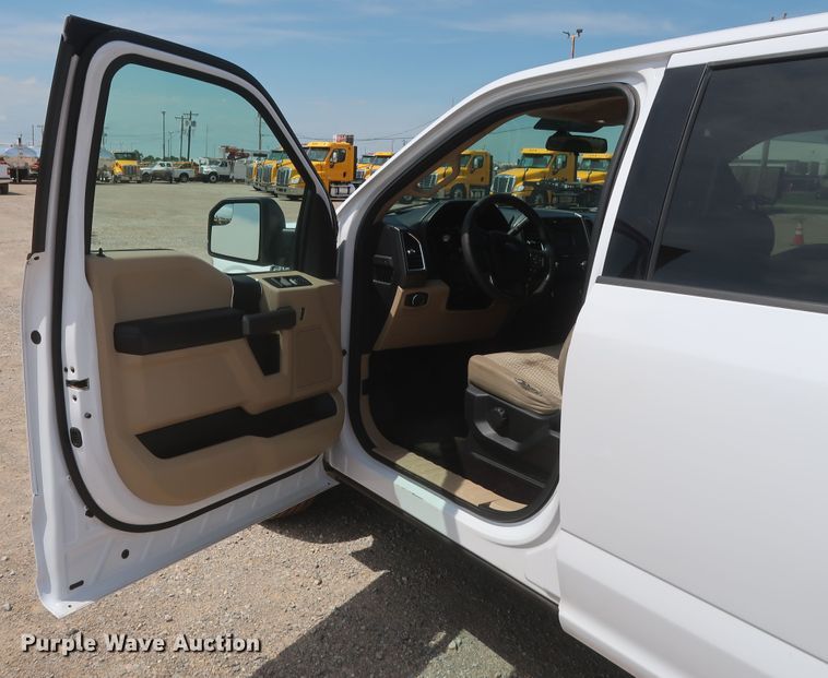 image for item HT9572 2015 Ford F150 XLT Oklahoma Edition  SuperCrew pickup truck