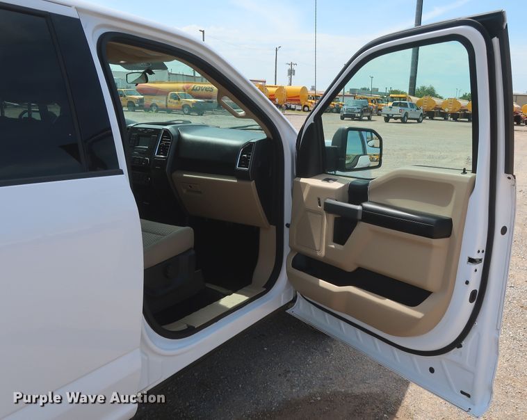 image for item HT9572 2015 Ford F150 XLT Oklahoma Edition  SuperCrew pickup truck