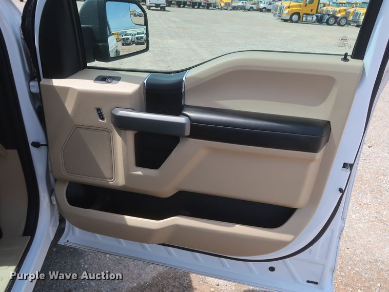 image for item HT9572 2015 Ford F150 XLT Oklahoma Edition  SuperCrew pickup truck