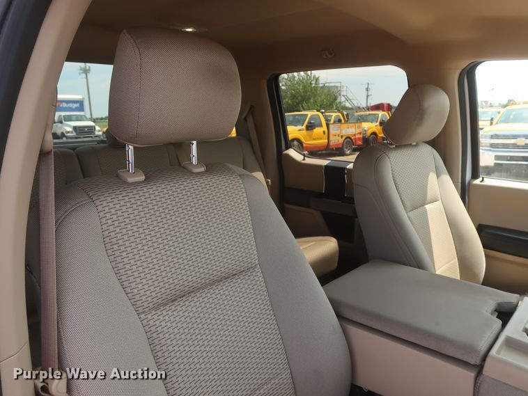 image for item HT9572 2015 Ford F150 XLT Oklahoma Edition  SuperCrew pickup truck