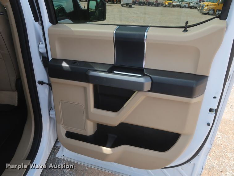 image for item HT9572 2015 Ford F150 XLT Oklahoma Edition  SuperCrew pickup truck