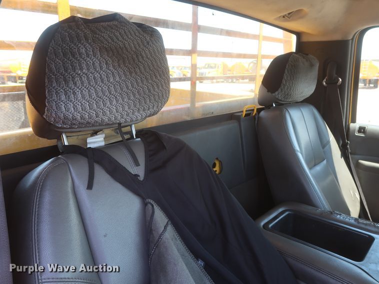 image for item HT9573 2013 Chevrolet Silverado 2500HD  utility bed pickup truck